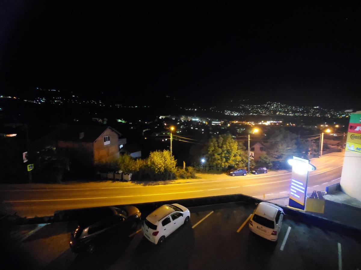 Sleep And Drive Appartamento Sarajevo Esterno foto