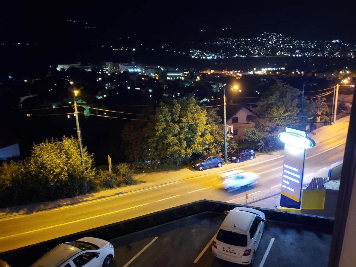 Sleep And Drive Appartamento Sarajevo Esterno foto
